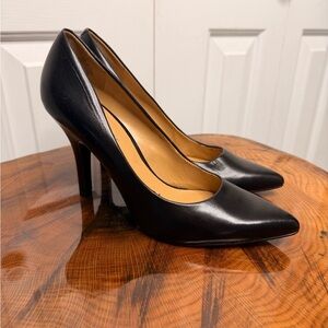 Nine West Black Leather Heels
